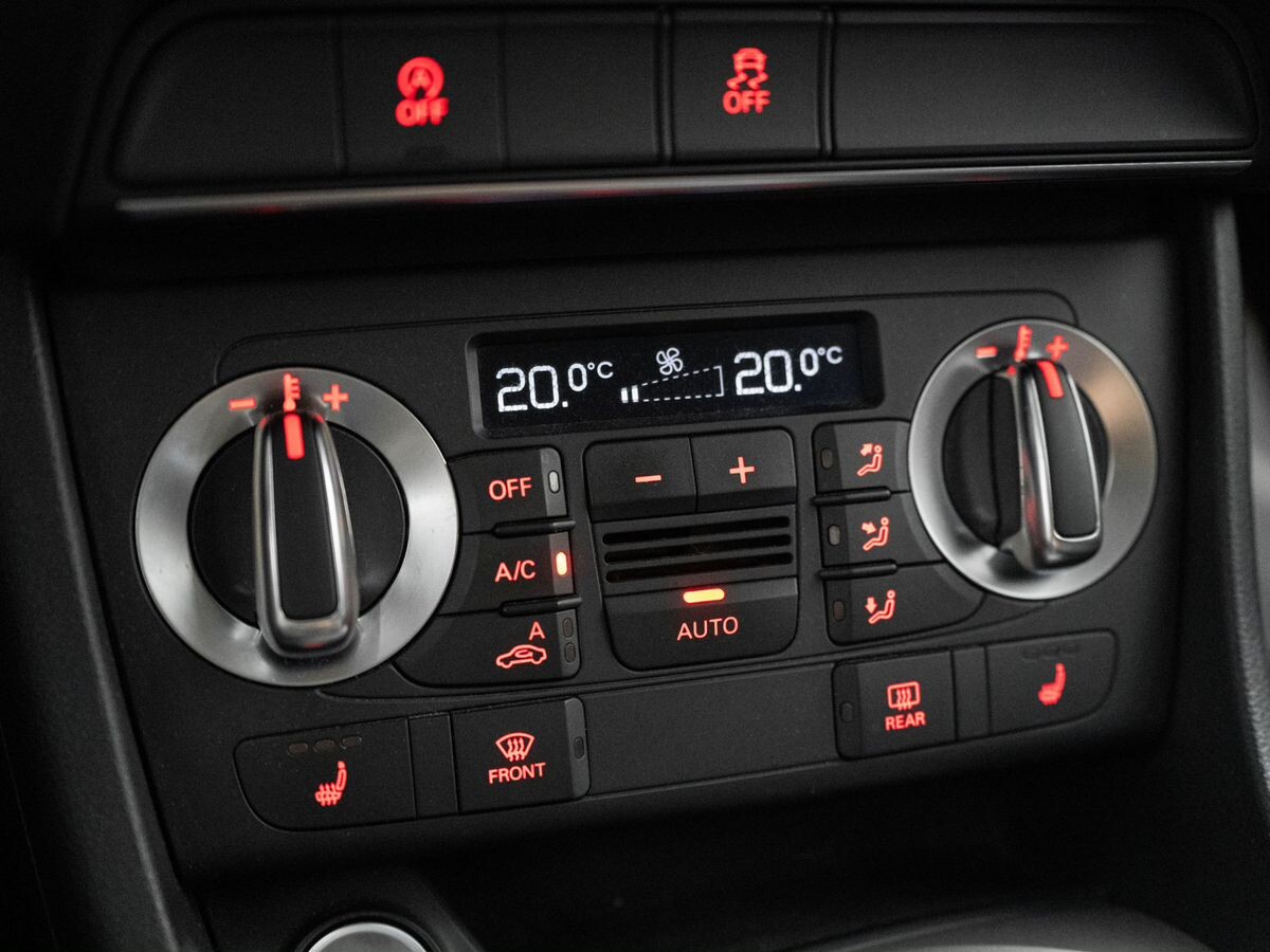 Audi Q3 2013 - фото автомобиля