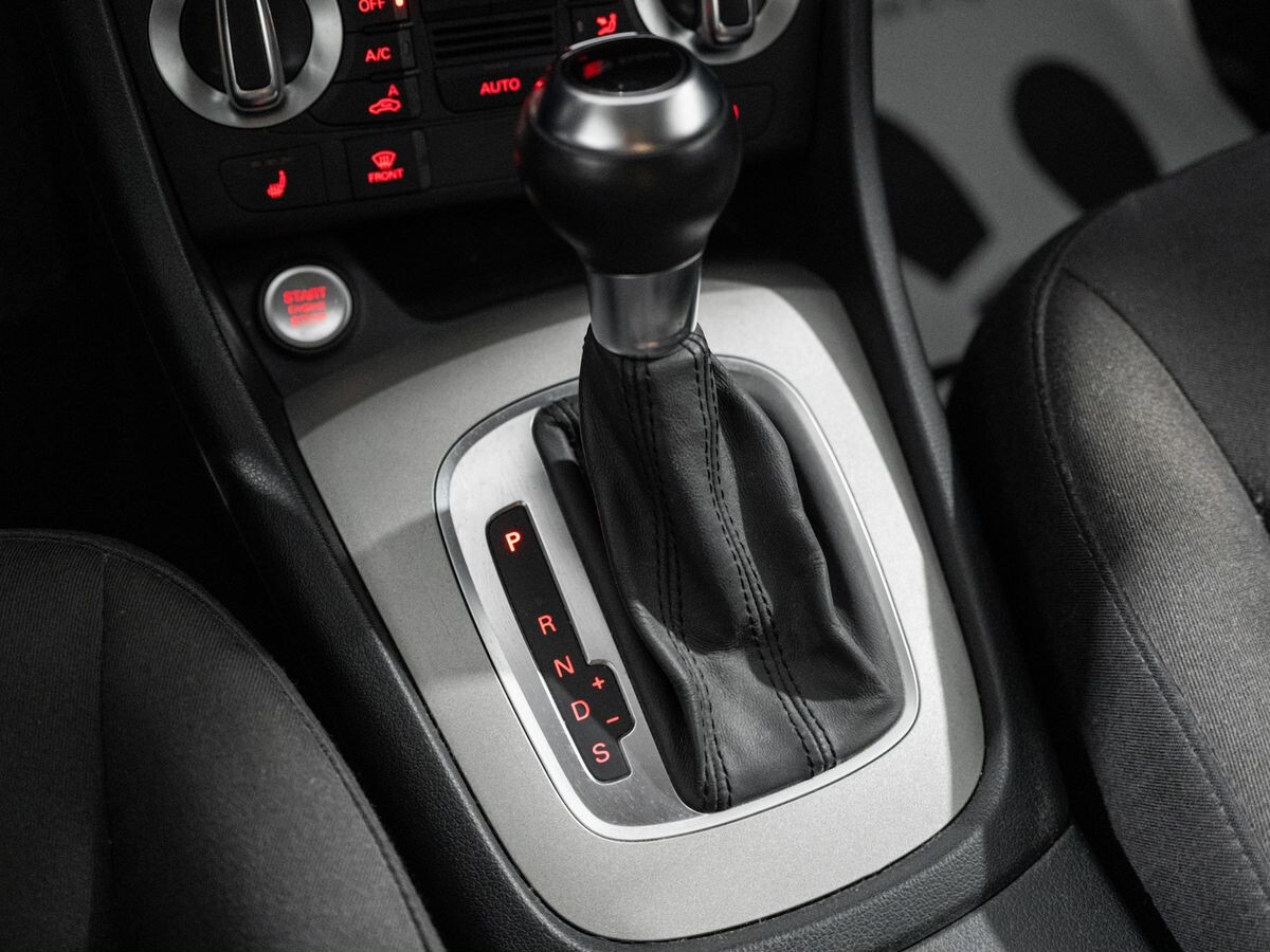 Audi Q3 2013 - фото автомобиля