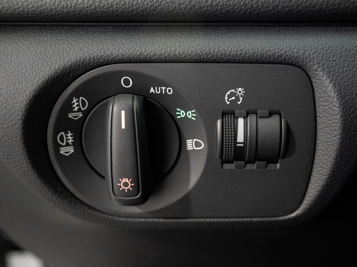 Audi Q3 2013 - фото автомобиля