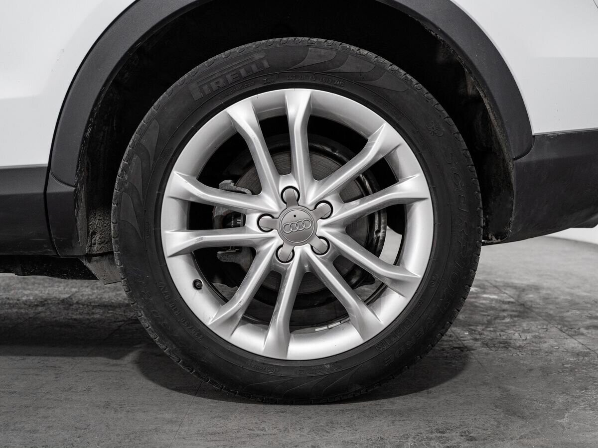 Audi Q3 2013 - фото автомобиля