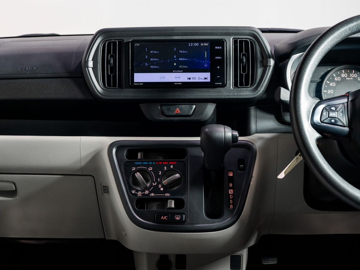 Daihatsu Boon 2021 - фото автомобиля
