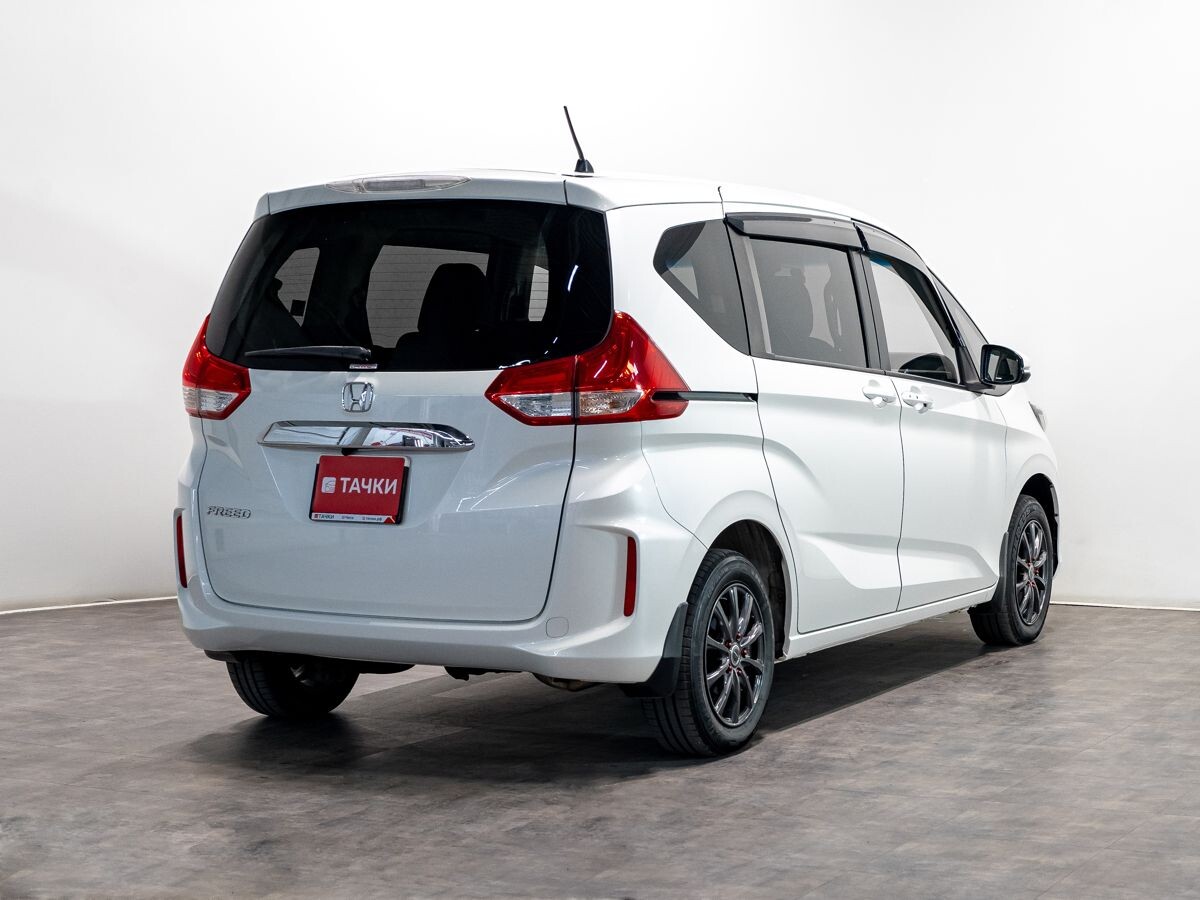 Honda Freed 2017 - фото автомобиля