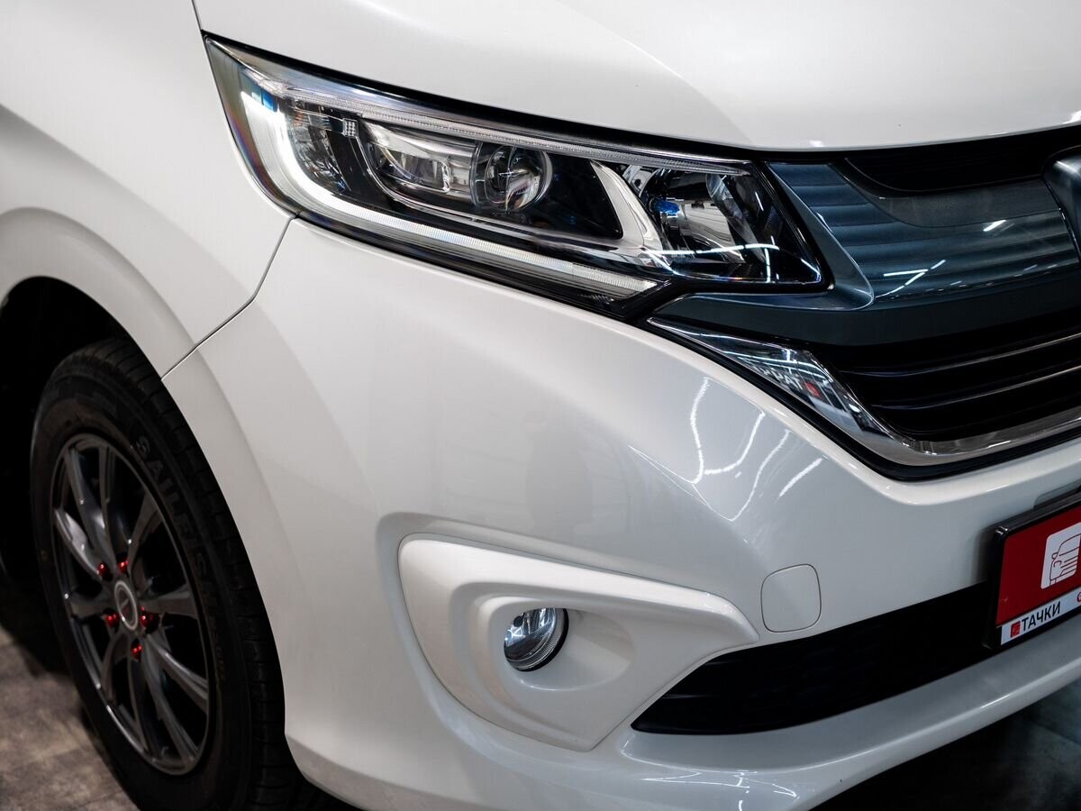Honda Freed 2017 - фото автомобиля