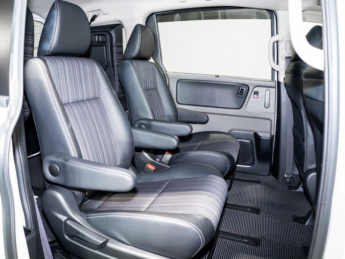 Honda Freed 2017 - фото автомобиля