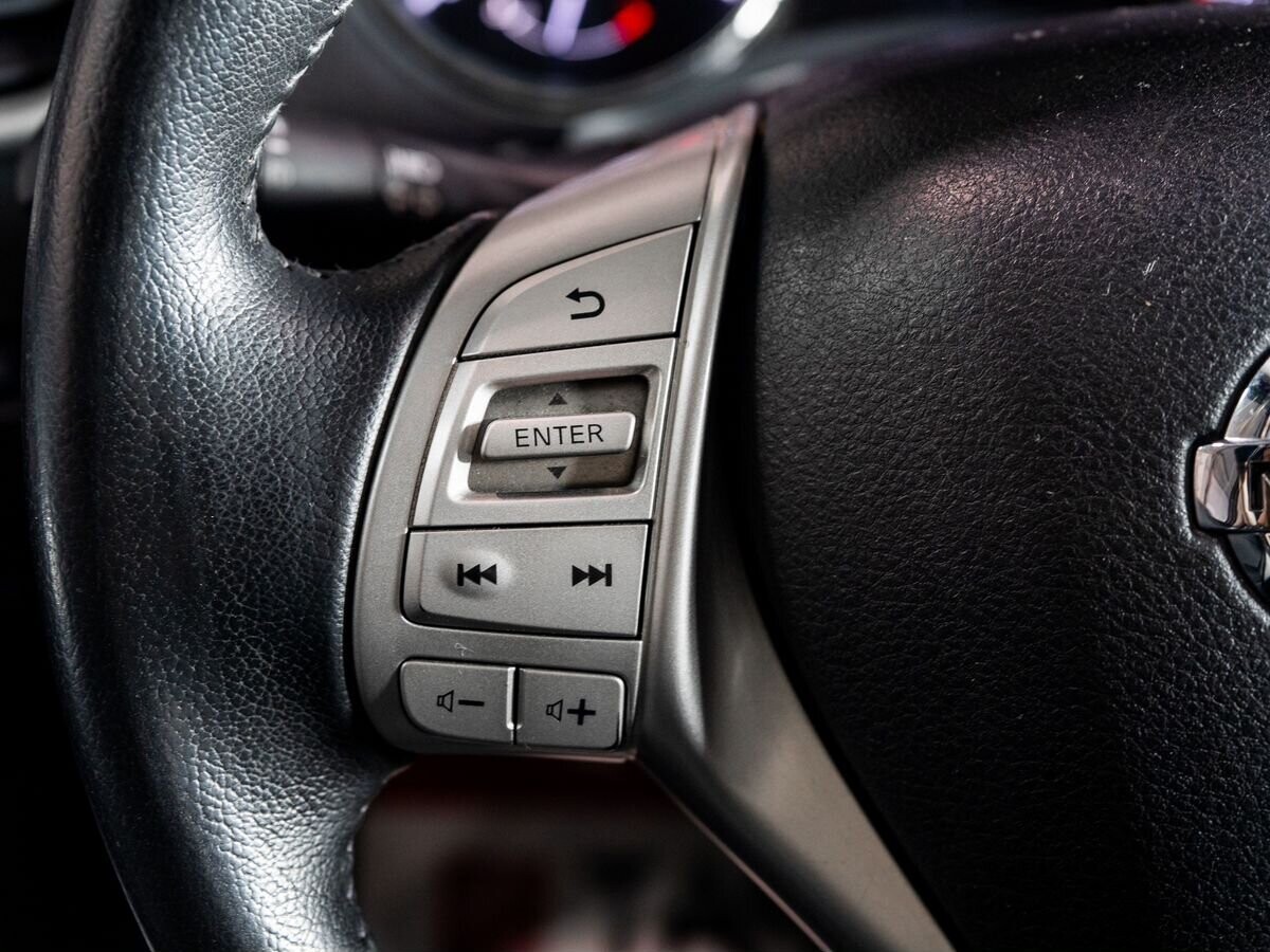 Nissan X-Trail 2015 - фото автомобиля