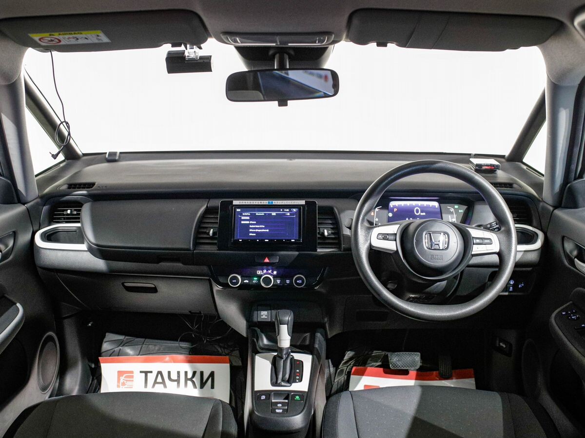 Honda Fit 2022 - фото автомобиля