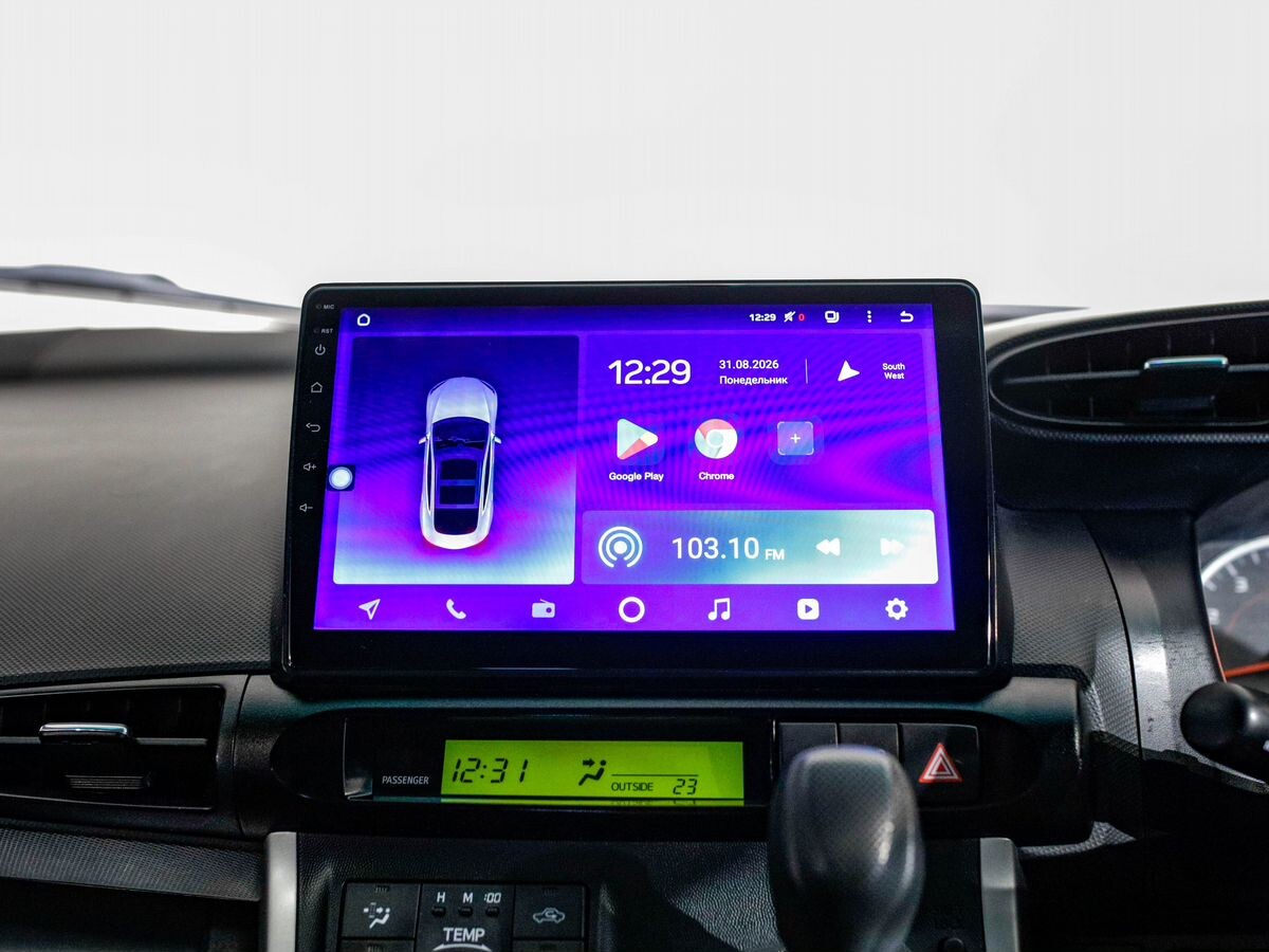 Toyota Wish 2012 - фото автомобиля
