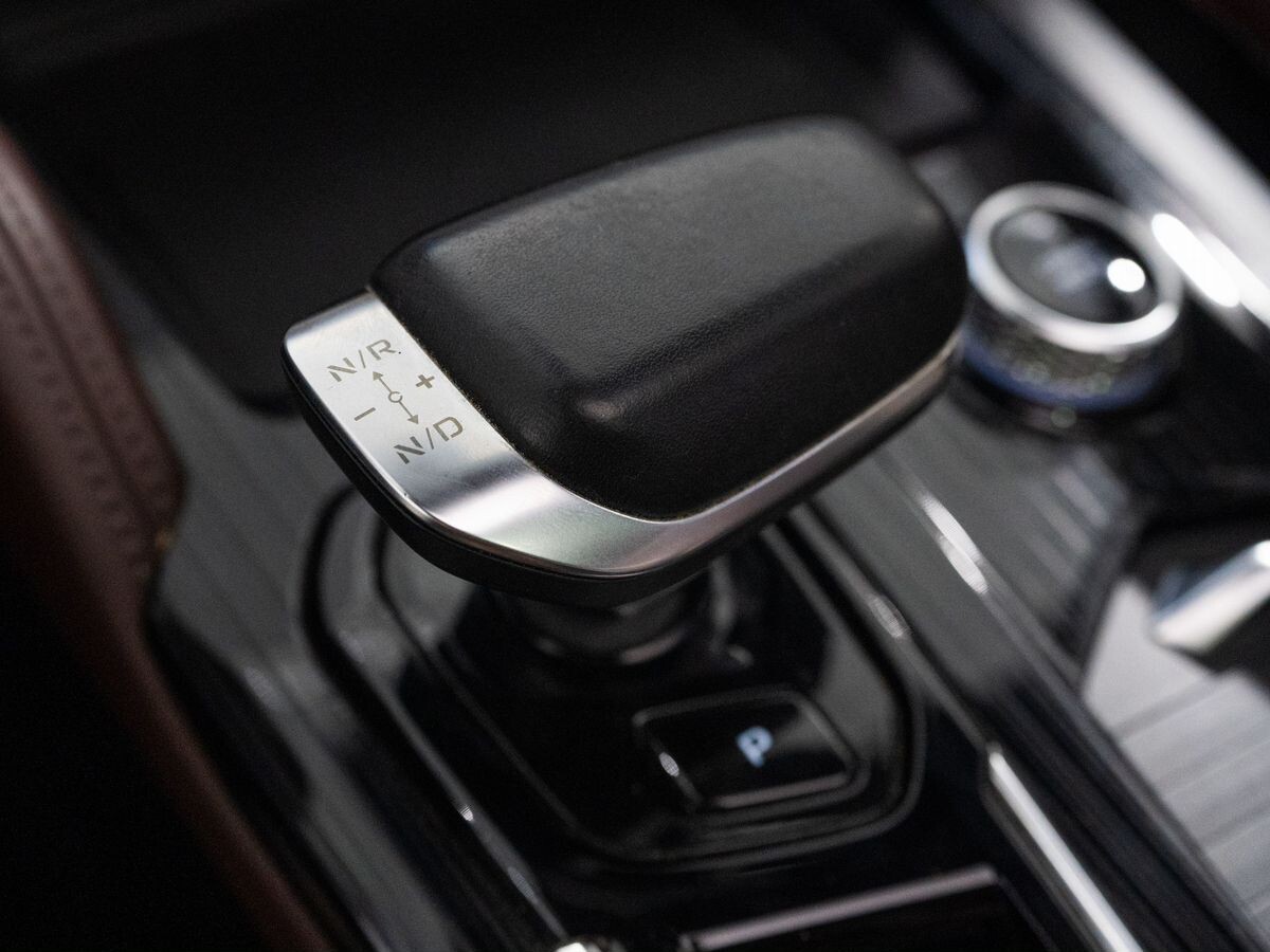 Geely Monjaro 2021 - фото автомобиля
