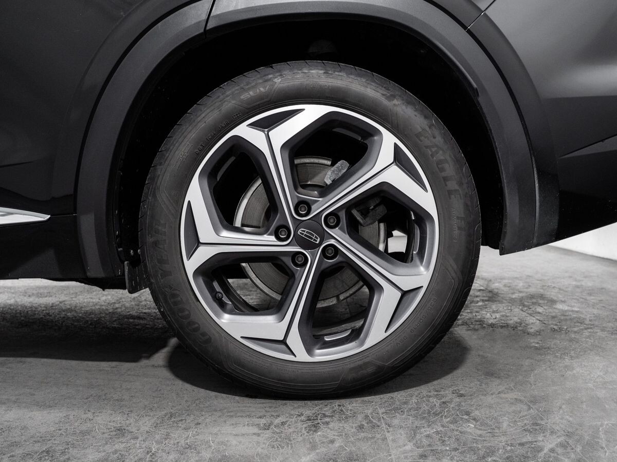 Geely Monjaro 2021 - фото автомобиля