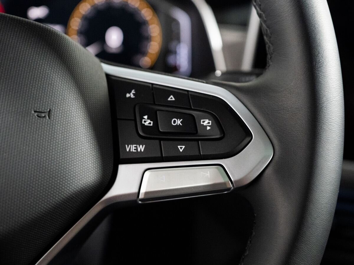 Volkswagen Bora 2022 - фото автомобиля