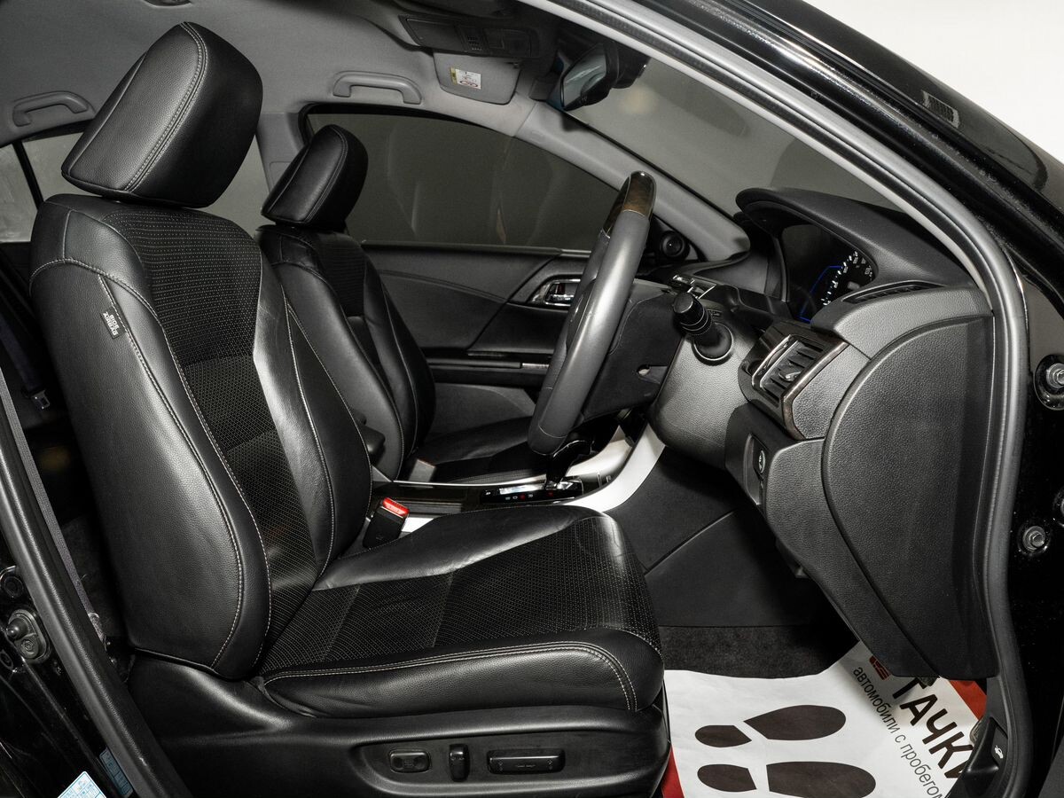 Honda Accord 2015 - фото автомобиля