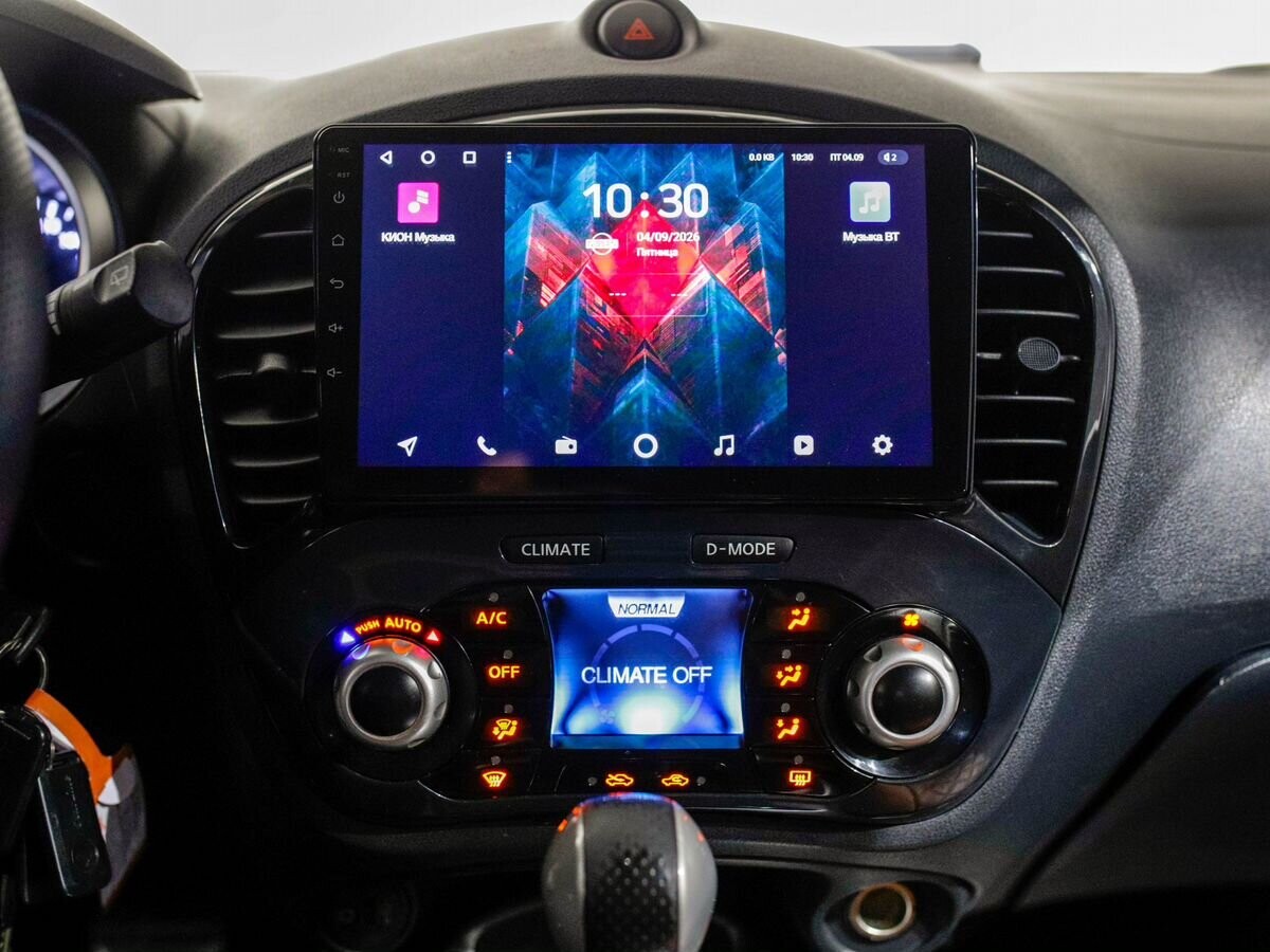 Nissan Juke 2012 - фото автомобиля