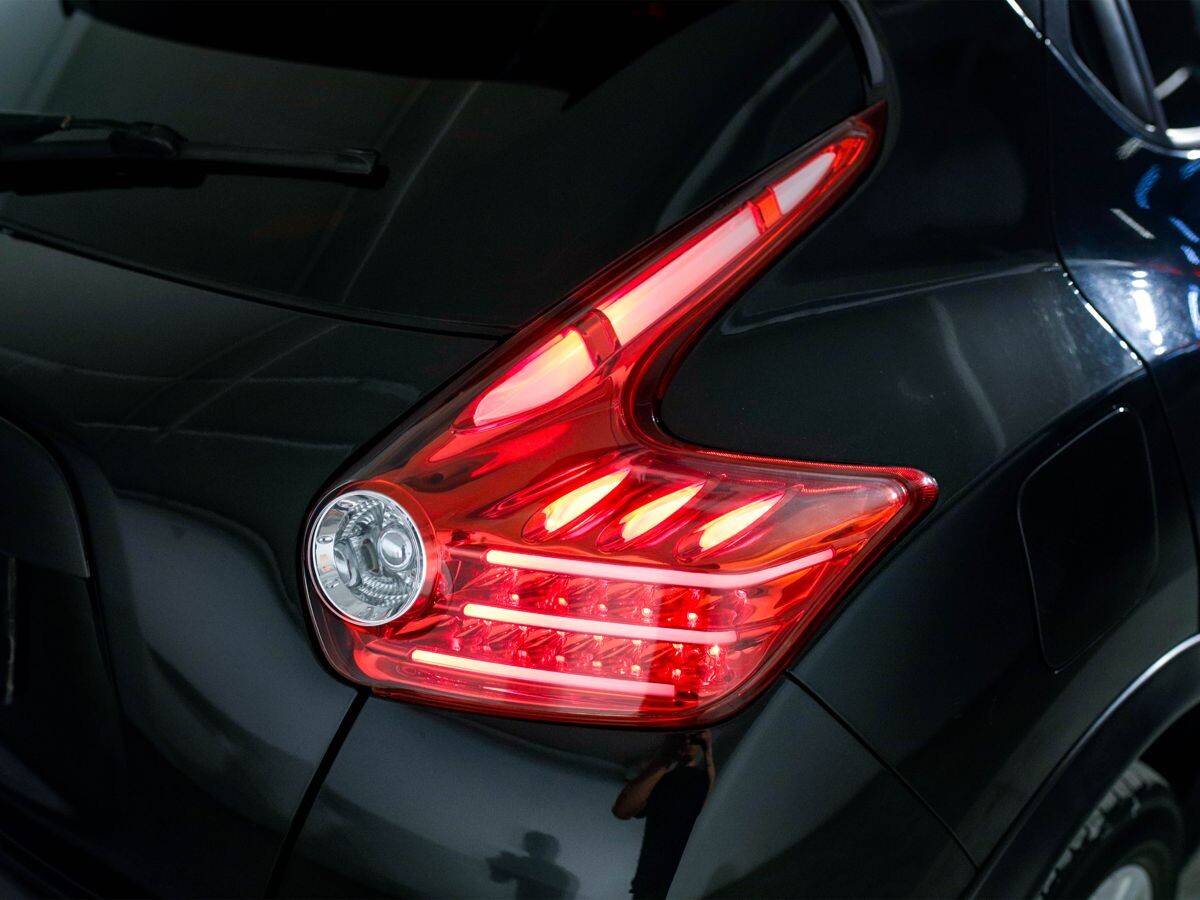 Nissan Juke 2012 - фото автомобиля