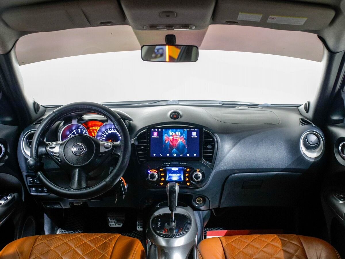 Nissan Juke 2012 - фото автомобиля