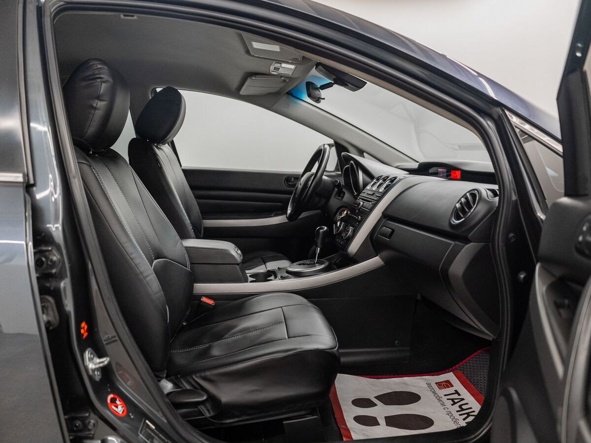 Mazda CX-7 2010 - фото автомобиля