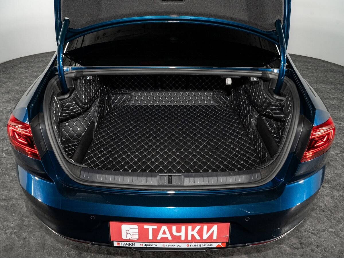 Volkswagen Passat 2021 - фото автомобиля