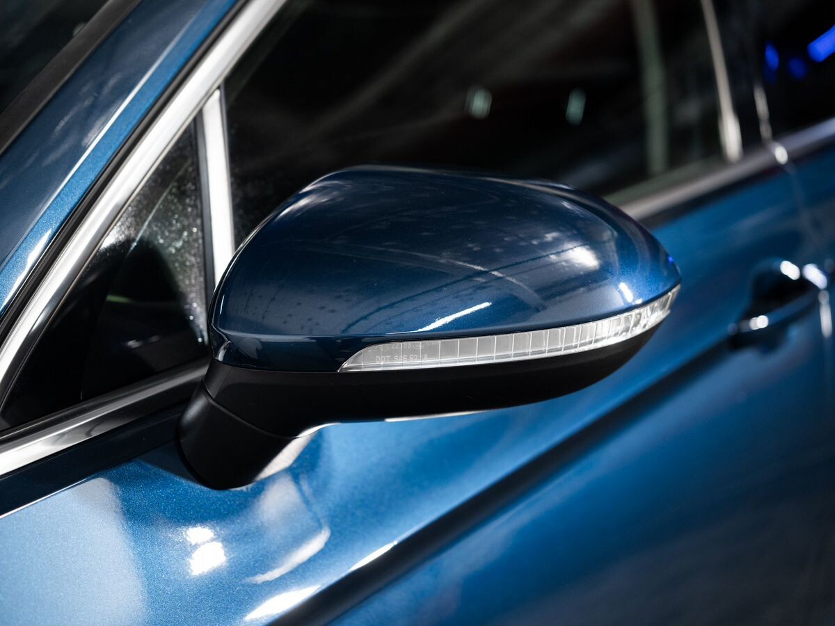 Volkswagen Passat 2021 - фото автомобиля