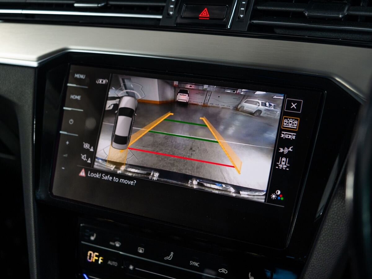Volkswagen Passat 2021 - фото автомобиля