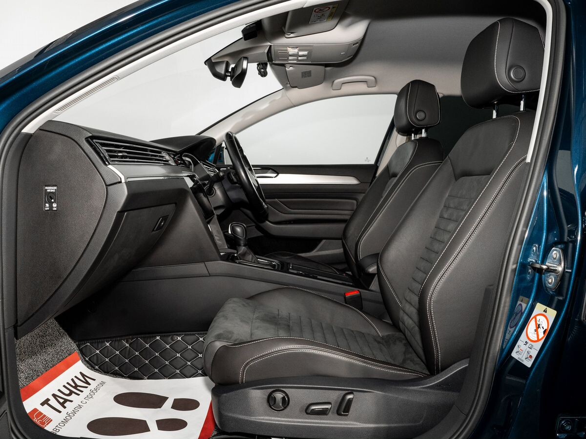 Volkswagen Passat 2021 - фото автомобиля