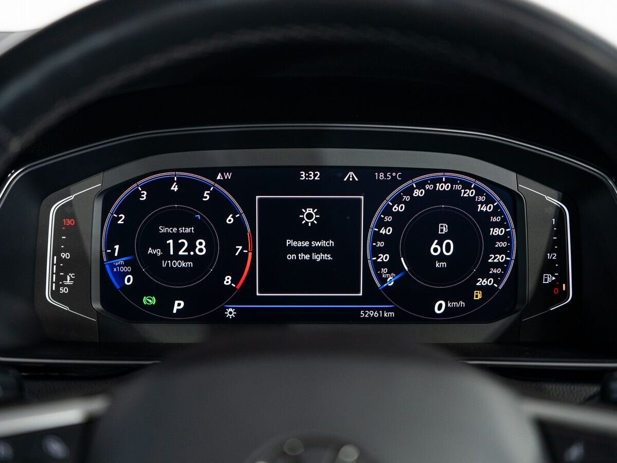 Volkswagen Passat 2021 - фото автомобиля