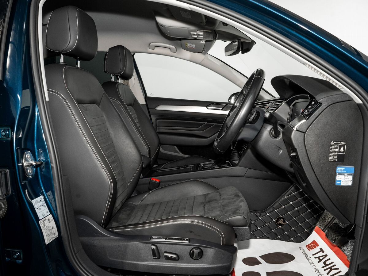 Volkswagen Passat 2021 - фото автомобиля