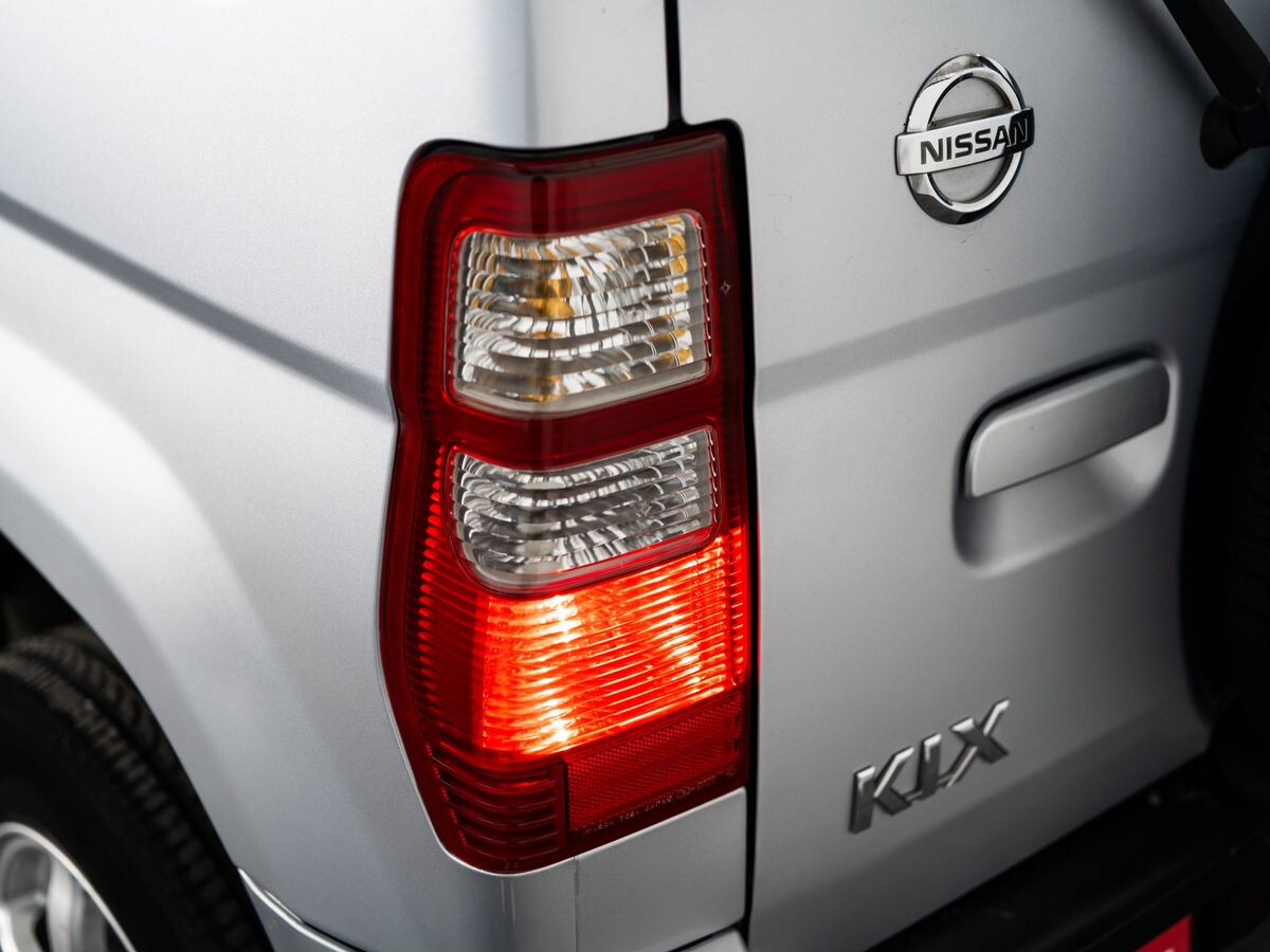 Nissan Kix 2012 - фото автомобиля