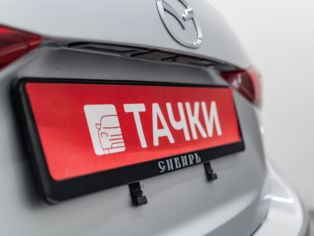 Mazda Axela 2017 - фото автомобиля