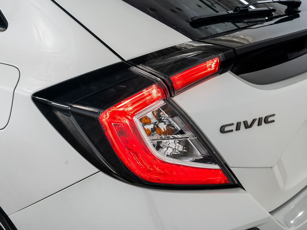 Honda Civic 2018 - фото автомобиля