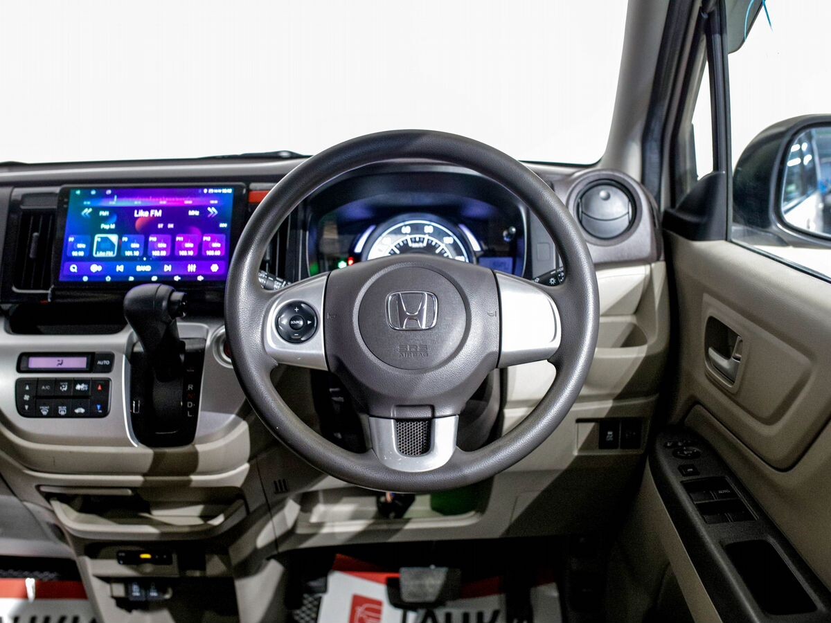 Honda N-WGN 2018 - фото автомобиля