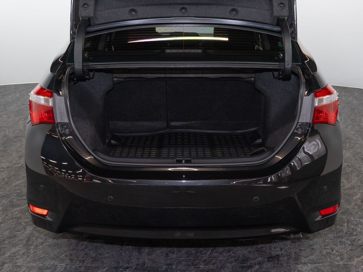 Toyota Corolla 2013 - фото автомобиля