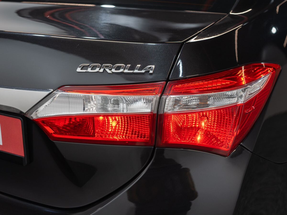 Toyota Corolla 2013 - фото автомобиля