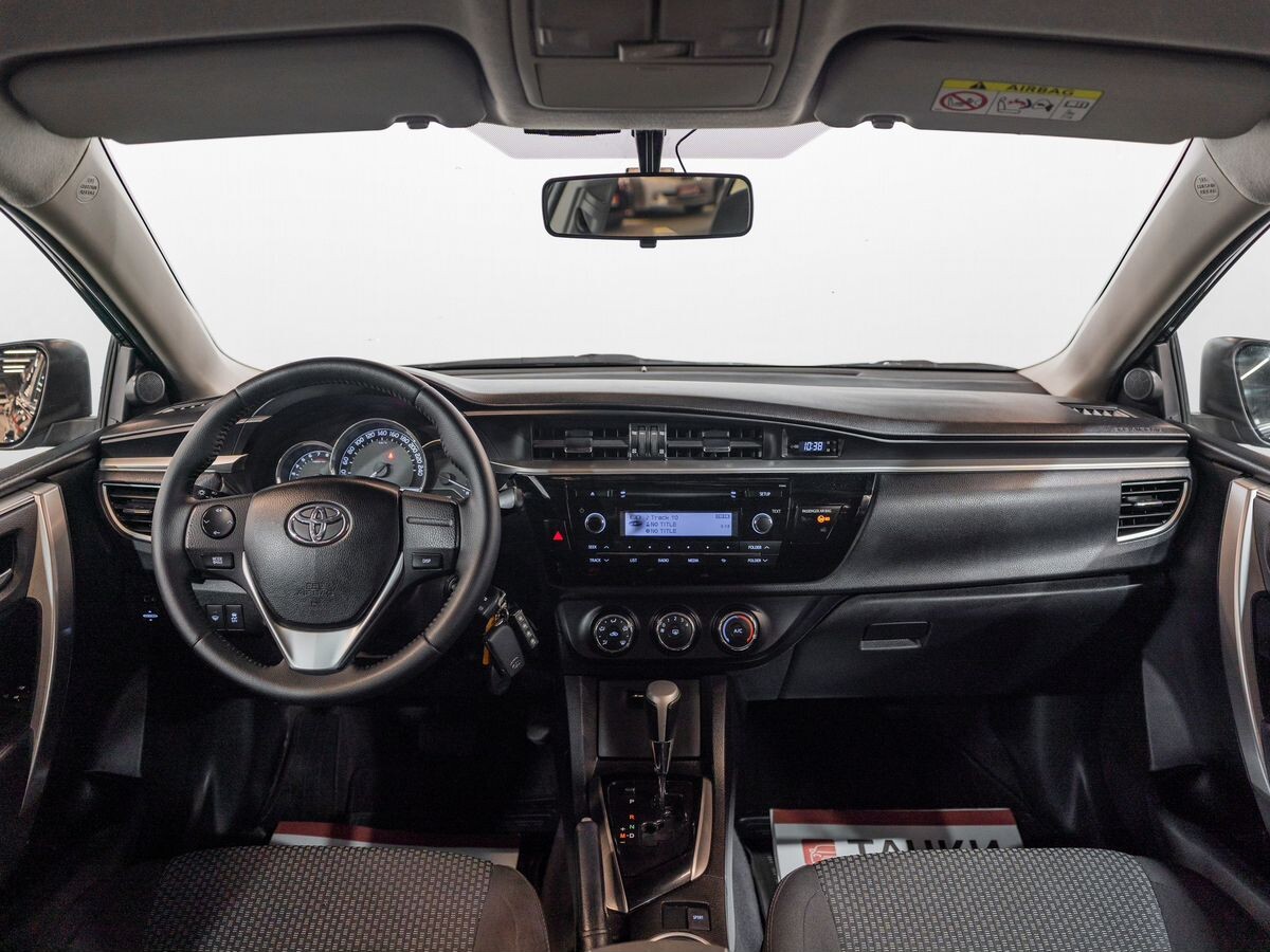 Toyota Corolla 2013 - фото автомобиля
