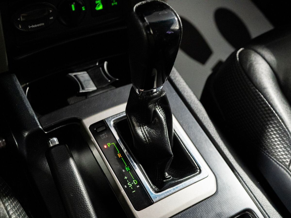Toyota Land Cruiser Prado 2011 - фото автомобиля