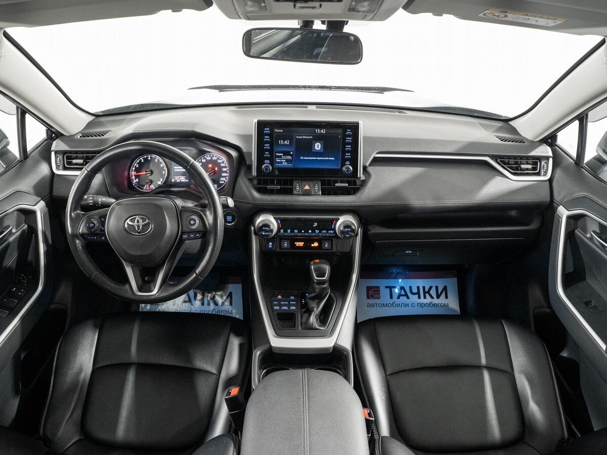 Toyota RAV4 2020 - фото автомобиля