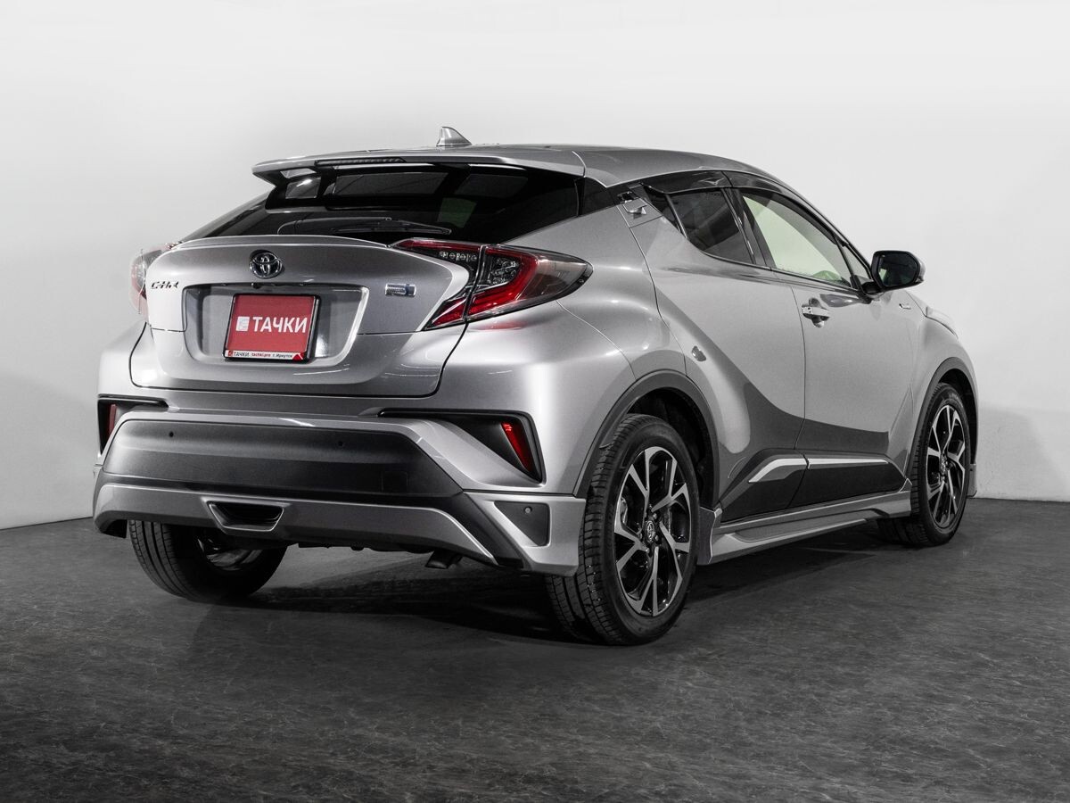 Toyota C-HR 2018 - фото автомобиля