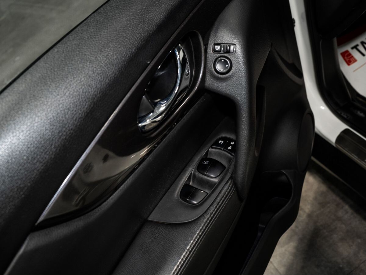 Nissan X-Trail 2019 - фото автомобиля