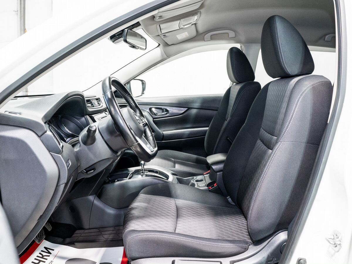 Nissan X-Trail 2019 - фото автомобиля