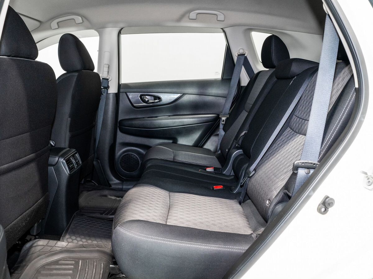 Nissan X-Trail 2019 - фото автомобиля