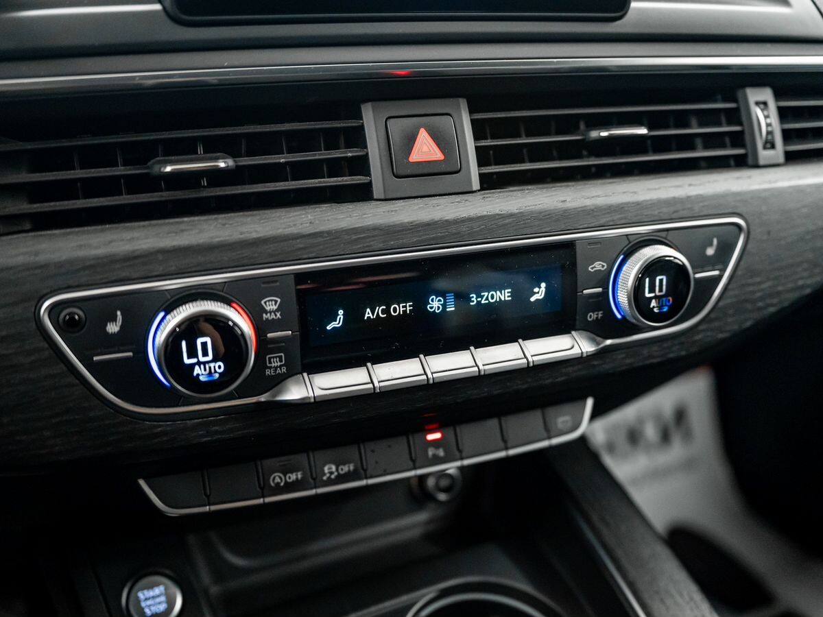 Audi A4 2016 - фото автомобиля