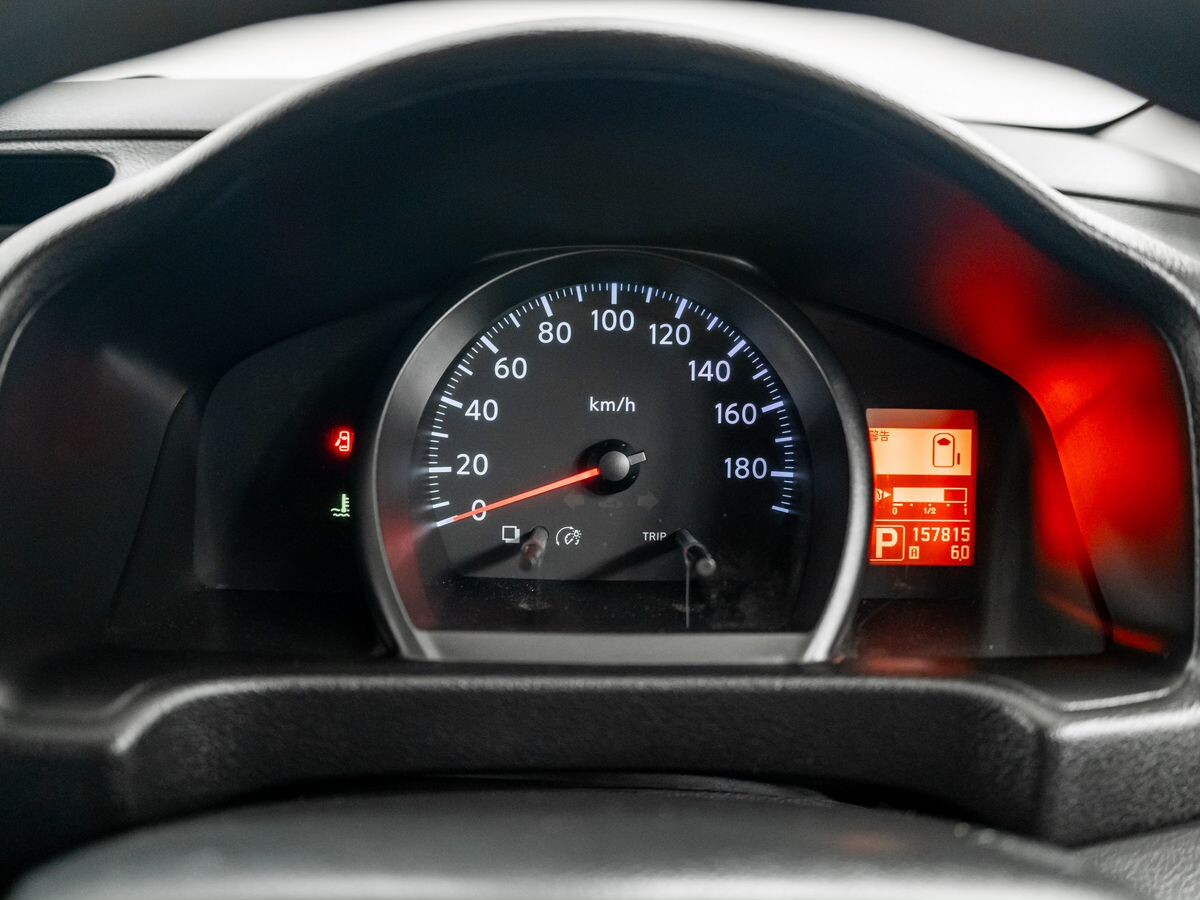 Mitsubishi Delica D:3 2011 - фото автомобиля