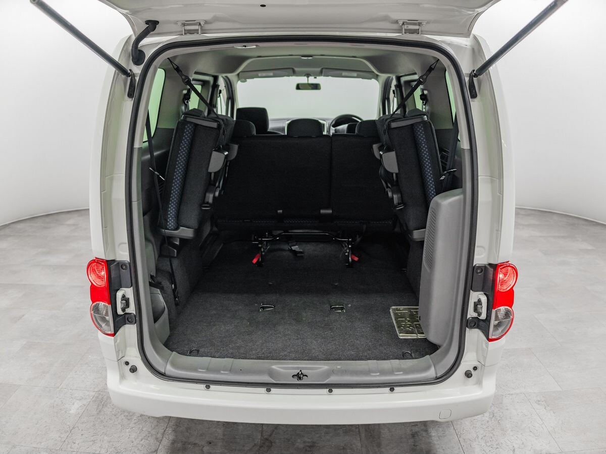 Mitsubishi Delica D:3 2011 - фото автомобиля