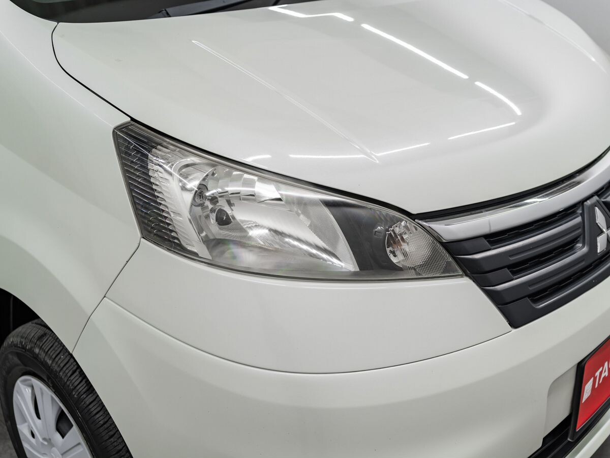 Mitsubishi Delica D:3 2011 - фото автомобиля
