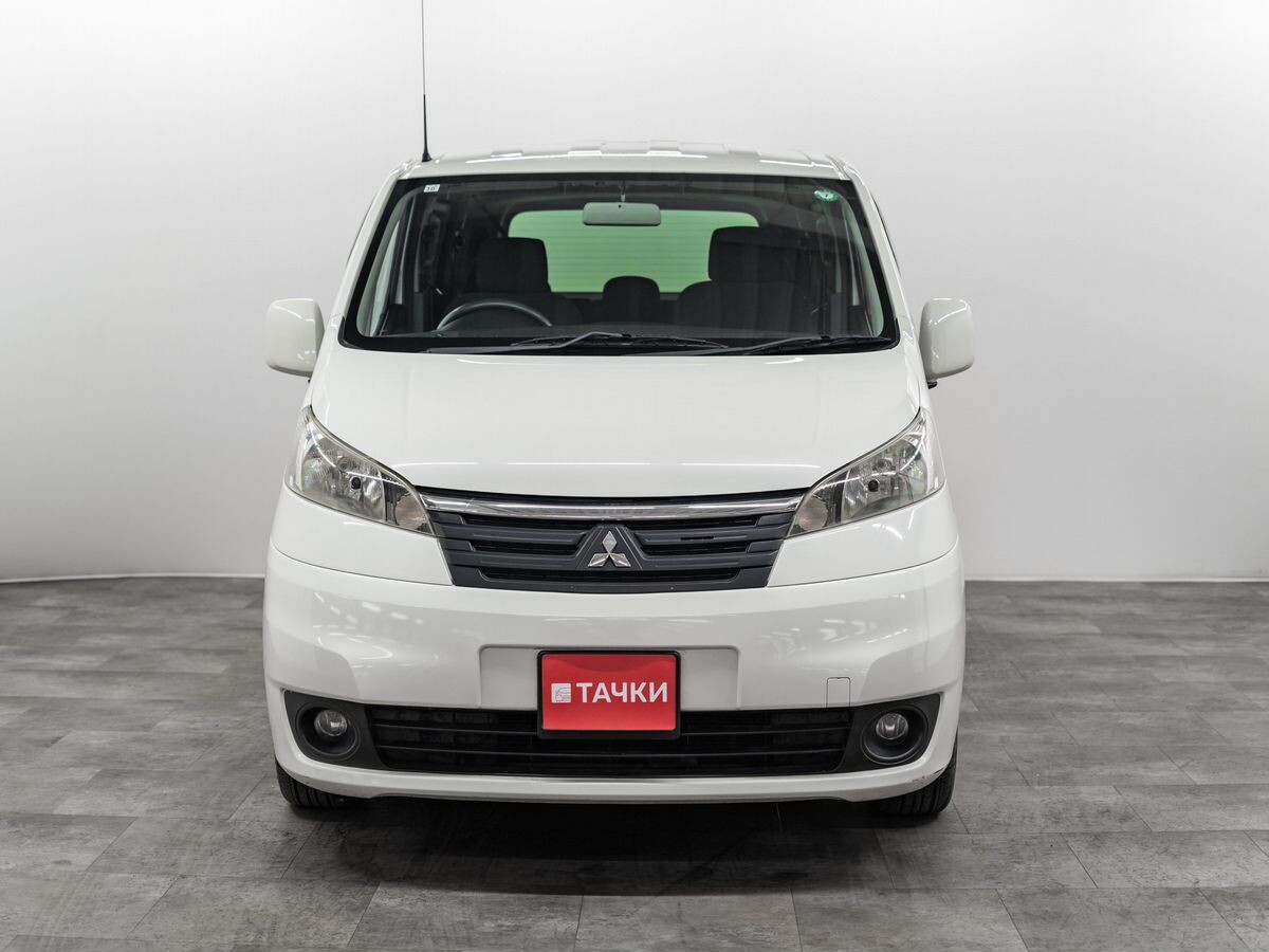 Mitsubishi Delica D:3 2011 - фото автомобиля