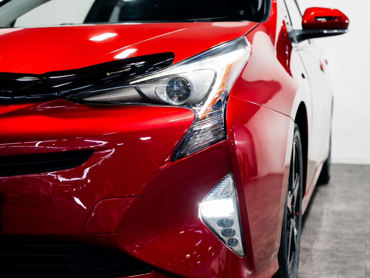 Toyota Prius 2016 - фото автомобиля
