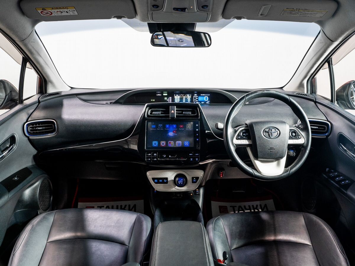Toyota Prius 2016 - фото автомобиля