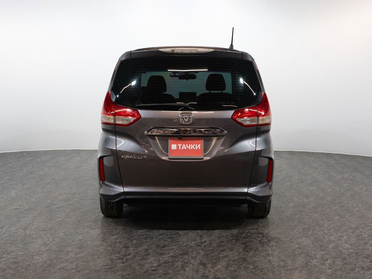 Honda Freed+ 2017 - фото автомобиля