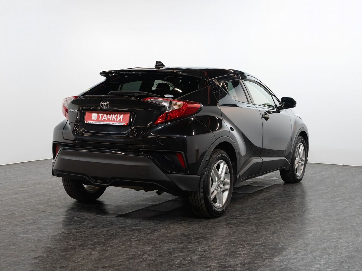 Toyota C-HR 2020 - фото автомобиля