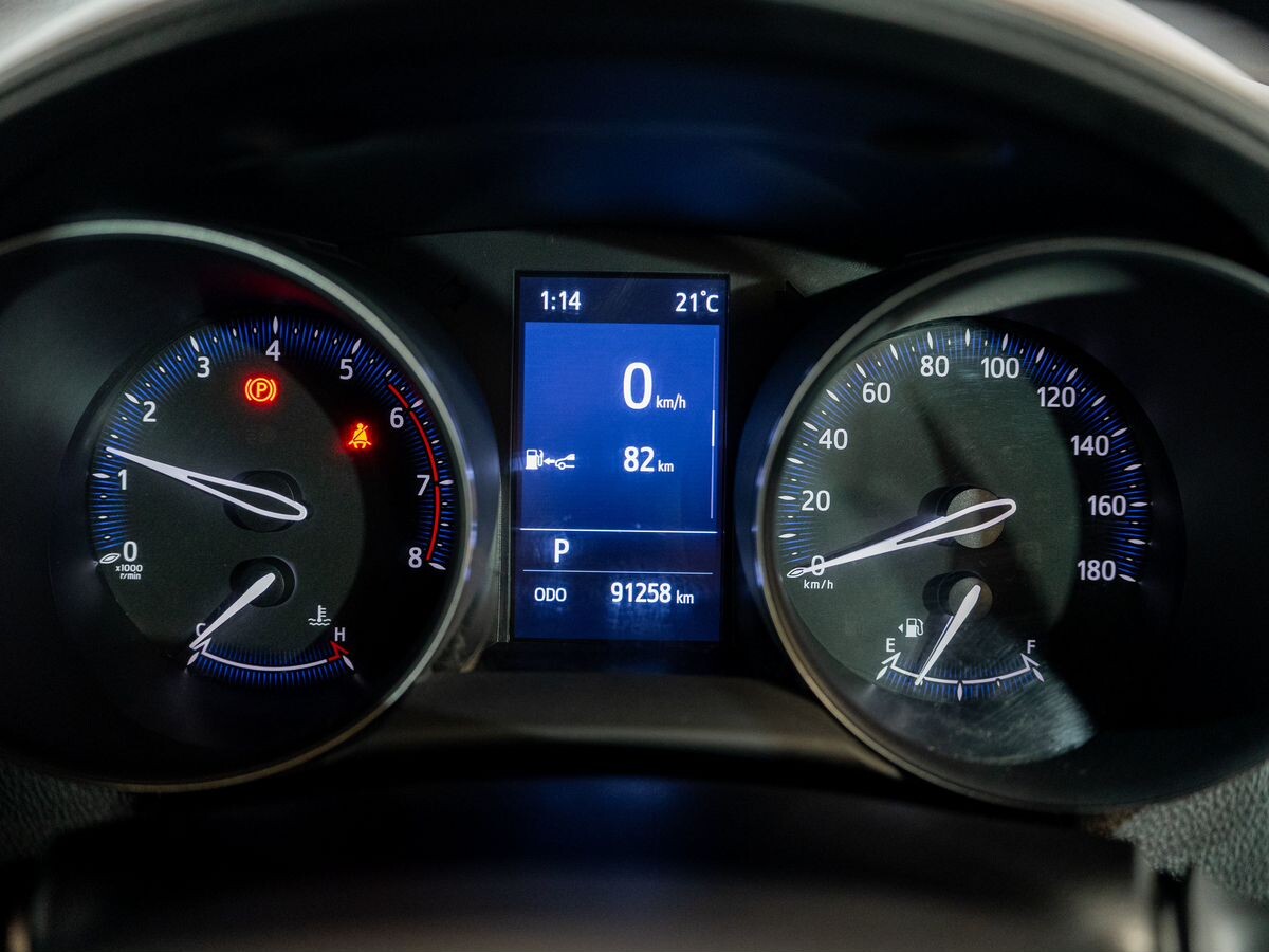 Toyota C-HR 2020 - фото автомобиля