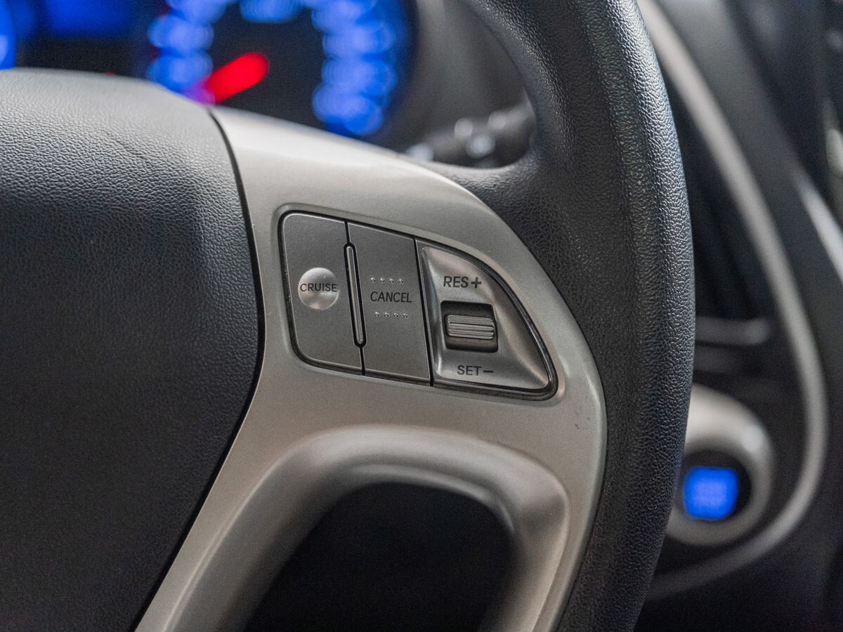 Hyundai Tucson 2012 - фото автомобиля