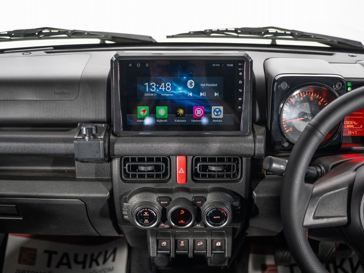 Suzuki Jimny 2018 - фото автомобиля